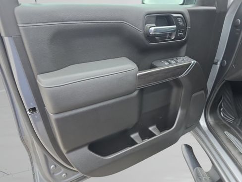 Used 2021 Chevrolet Silverado 1500 LTZ AWD/4WD image 18