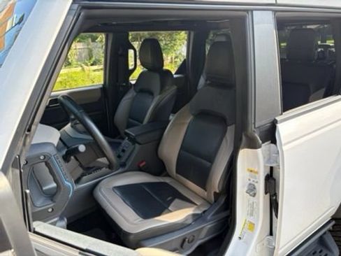 Used 2024 Ford Bronco Wildtrak AWD/4WD image 27