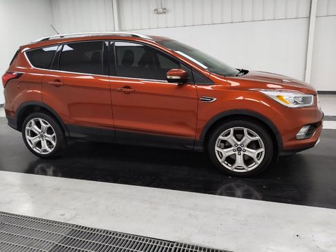 Used 2019 Ford Escape Titanium AWD/4WD image 11