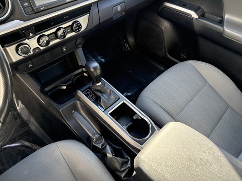 Used 2017 Toyota Tacoma SR5 w/ Tow Package image 26