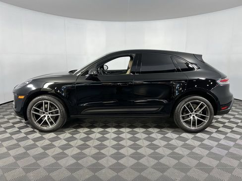 Used 2024 Porsche Macan w/ Premium Plus Package image 9