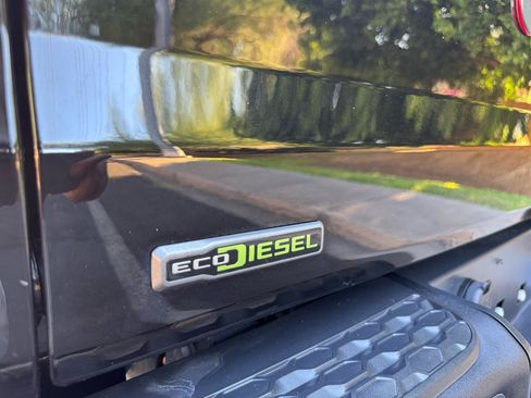 Used 2022 Jeep Gladiator Rubicon AWD/4WD image 41