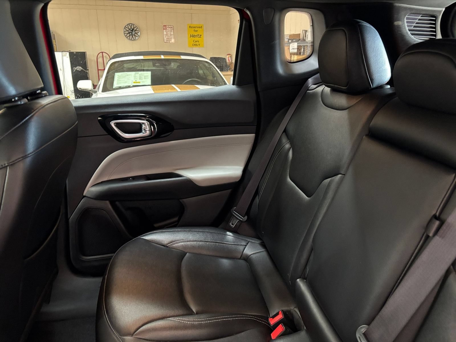 Used 2025 Jeep Compass Limited AWD/4WD image 39