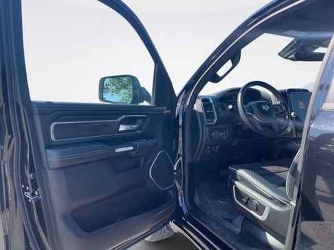Used 2023 RAM 1500 Laramie AWD/4WD image 16