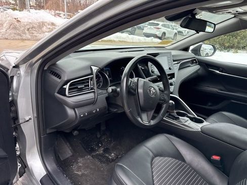 Used 2023 Toyota Camry SE image 24