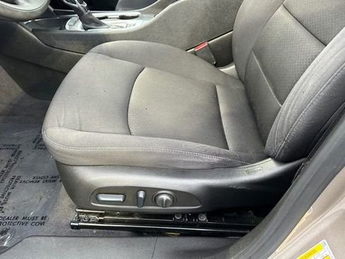 Used 2023 Chevrolet Malibu LT w/ Driver Confidence Package image 27