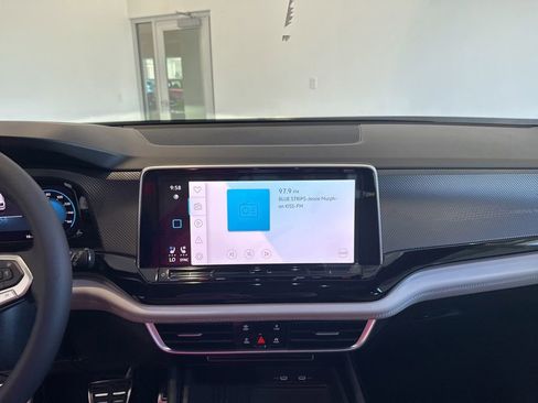 New 2026 Volkswagen Atlas Cross Sport SEL Premium R-Line image 21