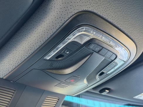 Used 2024 Mercedes-Benz Sprinter 2500 image 29