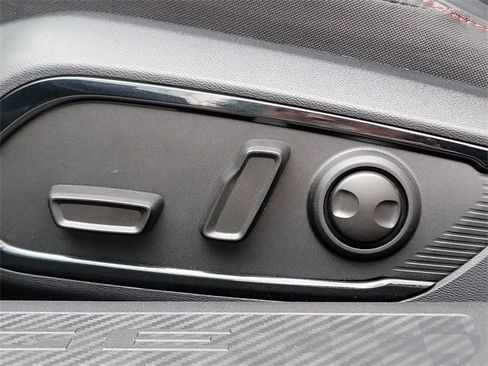 Used 2024 Dodge Charger R/T w/ Plus Group image 4