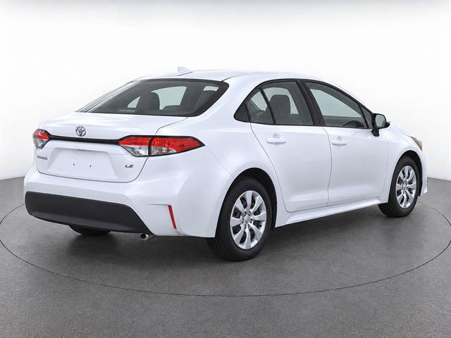 Used 2024 Toyota Corolla LE FWD image 5