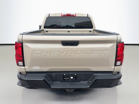 Used 2024 Chevrolet Colorado W/T image 4