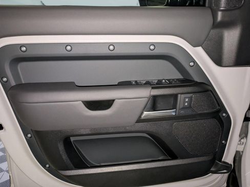 New 2026 Land Rover Defender 110 X AWD/4WD image 11