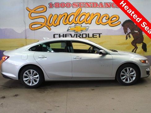 Used 2022 Chevrolet Malibu LT image 1