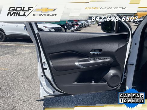 Used 2024 Nissan Kicks SV FWD image 13