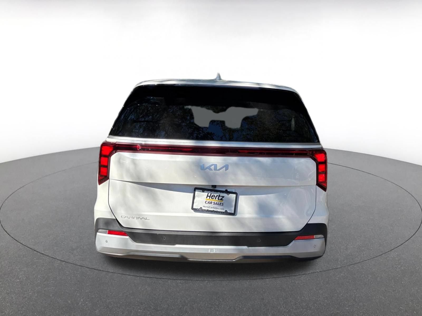 Used 2026 Kia Carnival FWD image 7