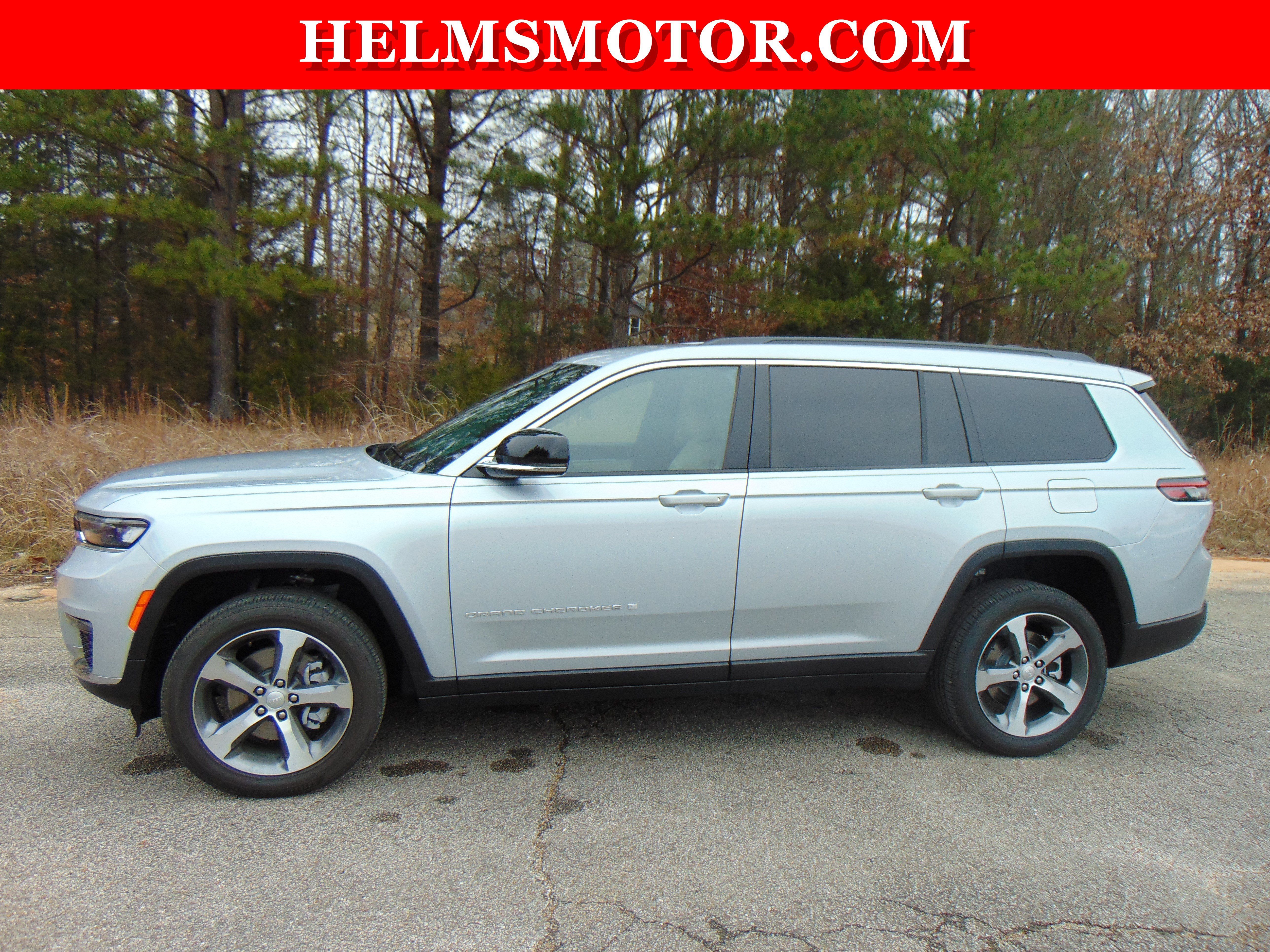Used 2025 Jeep Grand Cherokee L Limited RWD image 1