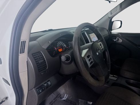 Used 2019 Nissan Frontier SV RWD image 18