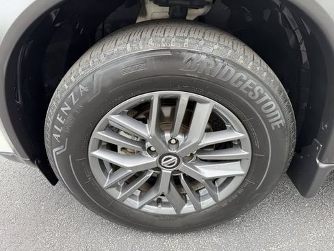 Used 2021 Nissan Rogue S FWD image 36