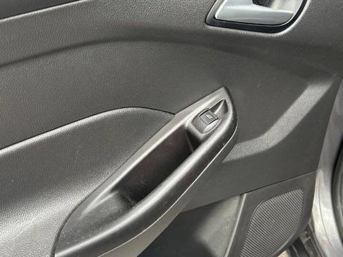 Used 2012 Ford Focus SE image 22