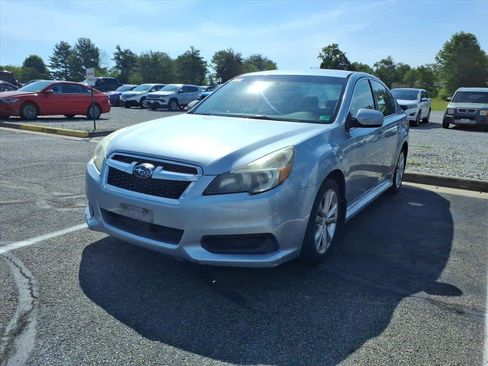 Used 2014 Subaru Legacy 2.5i Premium AWD/4WD image 3