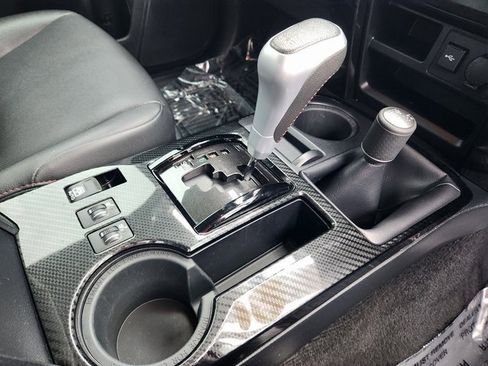 Used 2021 Toyota 4Runner TRD Off-Road Premium w/ Moonroof Package image 15