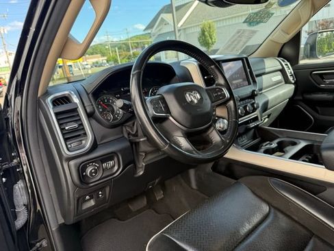 Used 2021 RAM 1500 Laramie AWD/4WD image 10
