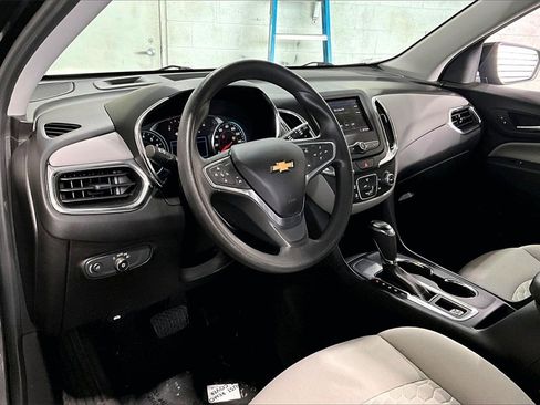 Used 2020 Chevrolet Equinox LT image 16