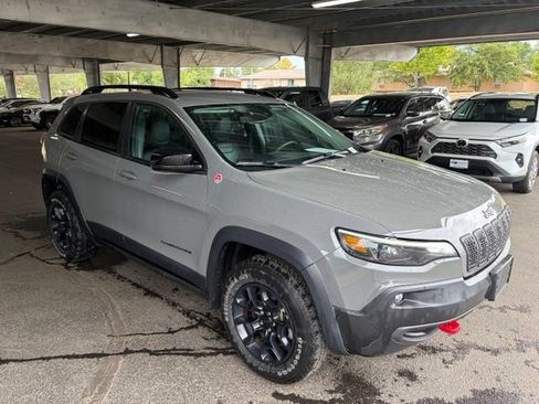 Used 2022 Jeep Cherokee Trailhawk w/ Sound & Nav Group AWD/4WD image 11