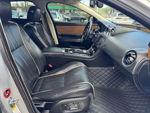Used 2015 Jaguar XJ L Portfolio image 14