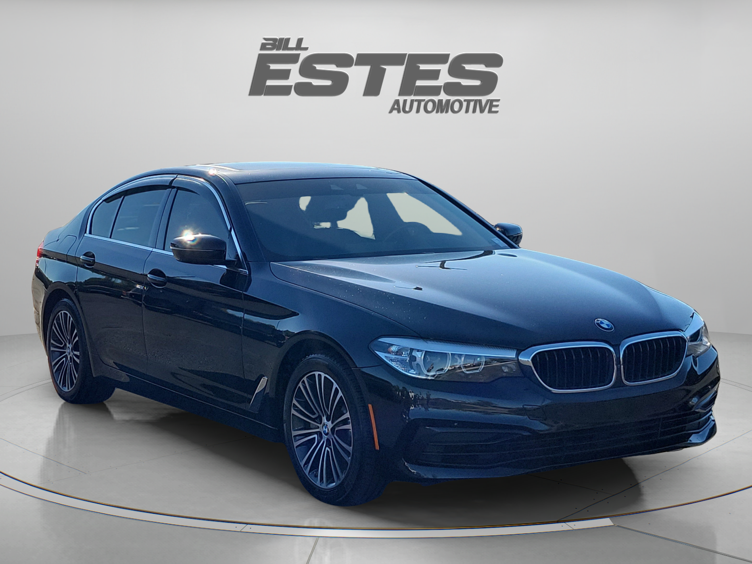 Used 2020 BMW 530e xDrive w/ Premium Package AWD/4WD image 5