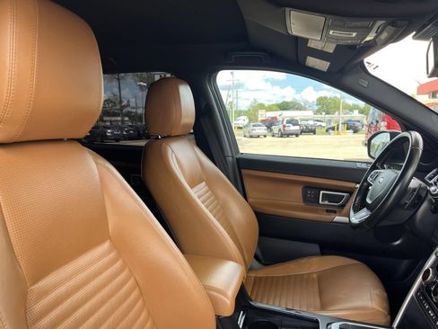 Used 2018 Land Rover Discovery Sport HSE Luxury image 35