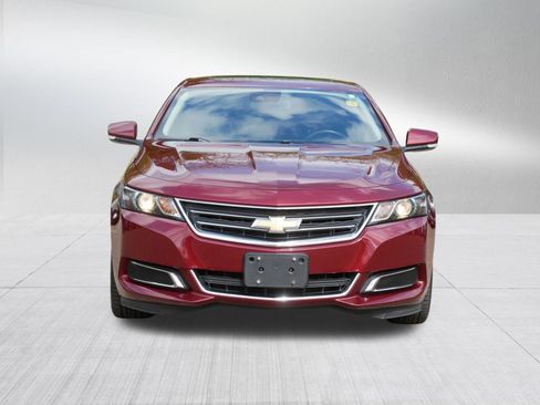 Used 2017 Chevrolet Impala LT w/ Convenience Package FWD image 2