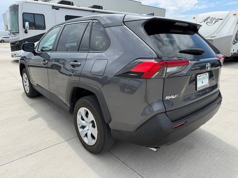 Used 2024 Toyota RAV4 LE AWD/4WD image 5