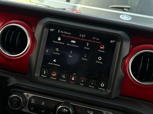 Used 2023 Jeep Gladiator Rubicon w/ Dual Top Group AWD/4WD image 23