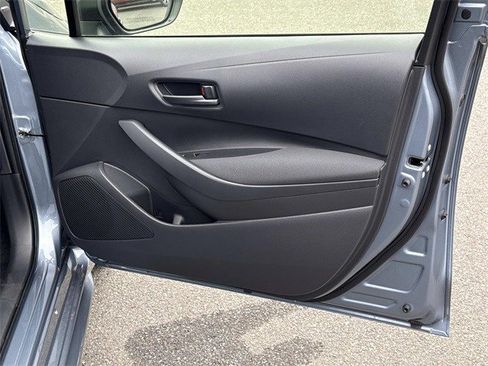 Used 2026 Toyota Corolla LE image 8