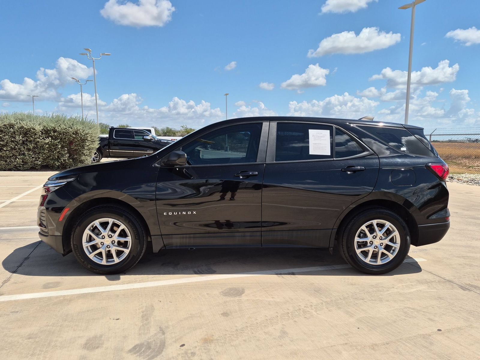 Used 2023 Chevrolet Equinox LS w/ LPO, Cargo Package FWD image 6