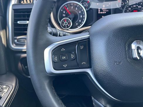 Used 2025 RAM 2500 Big Horn AWD/4WD image 16