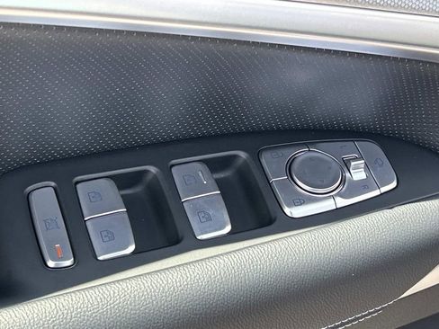 New 2026 Genesis G70 2.5T Prestige AWD/4WD image 16