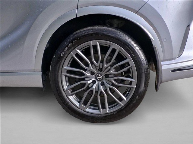 Used 2023 Lexus RX 500h F Sport w/ Accessory Package (Z1) AWD/4WD image 24