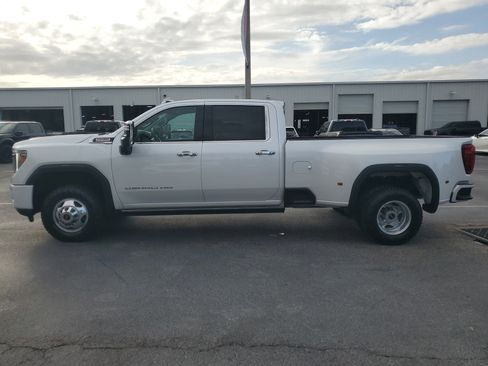 Used 2023 GMC Sierra 3500 Denali w/ Technology Package image 6