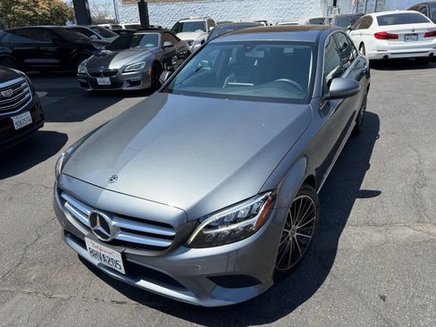 Used 2019 Mercedes-Benz C 300 Sedan image 4