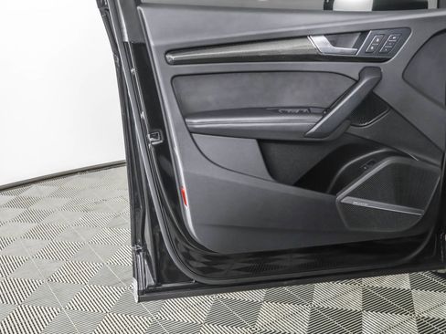 Used 2022 Audi SQ5 Premium Plus w/ Premium Plus Package image 35