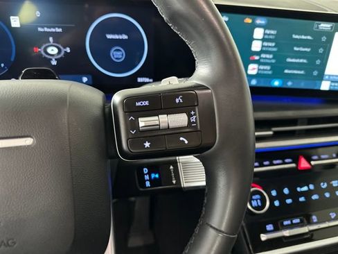 Certified 2024 Hyundai Santa Fe Limited image 16