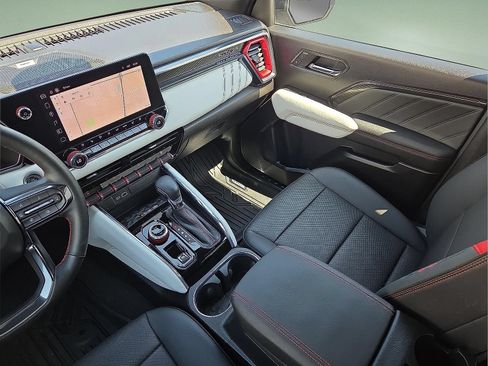 Used 2024 GMC Canyon AT4X AWD/4WD image 19