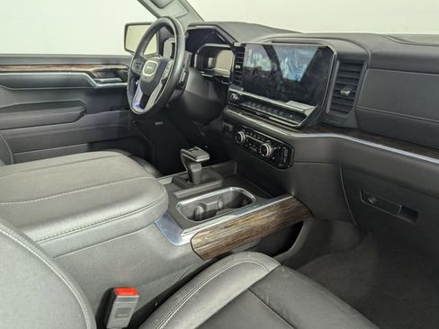Used 2024 GMC Sierra 1500 Elevation w/ Elevation Premium Package image 23