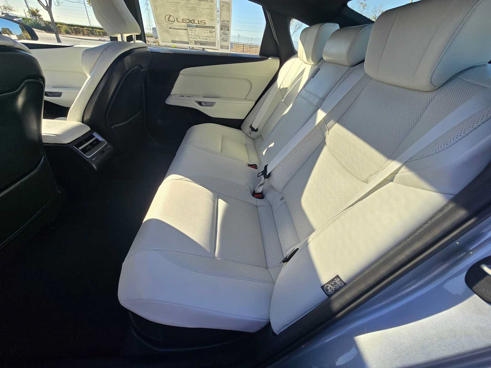 New 2026 Lexus ES 350h FWD image 17