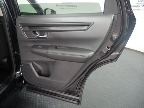 Used 2023 Honda CR-V EX image 7