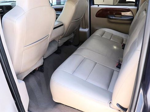 Used 2003 Ford F250 Lariat image 16