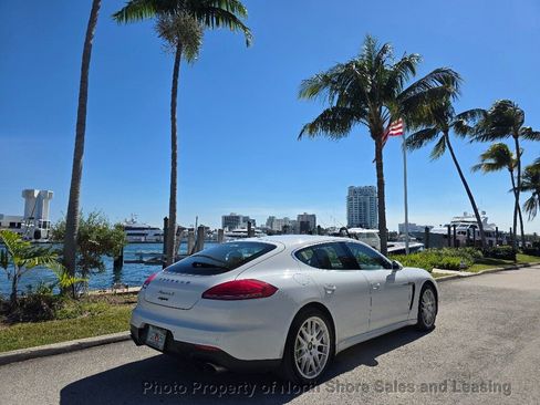 Used 2015 Porsche Panamera S image 4
