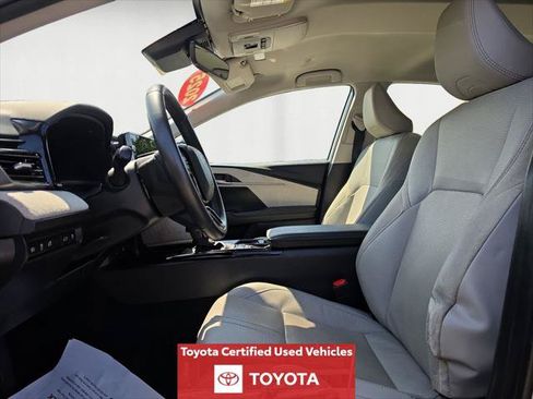 Certified 2025 Toyota Camry XLE AWD/4WD image 11